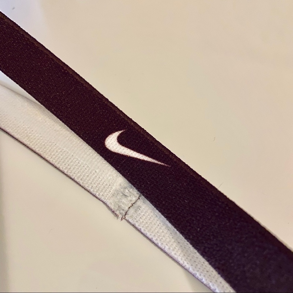 Free w purchase! NWOT Nike non slip headband
